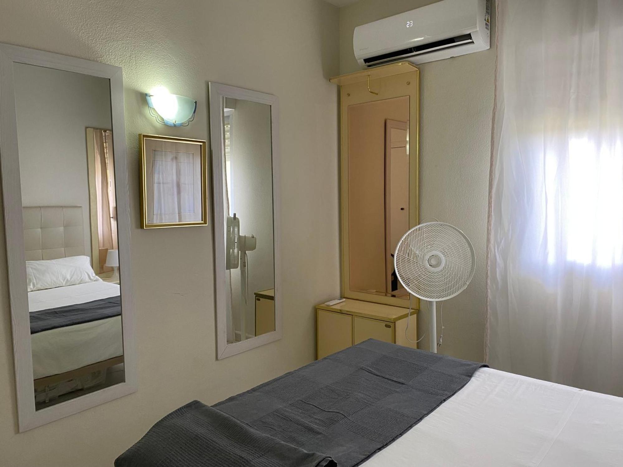 Benal Beach Apartamento Mountain View เบนัลมาเดนา ภายนอก รูปภาพ