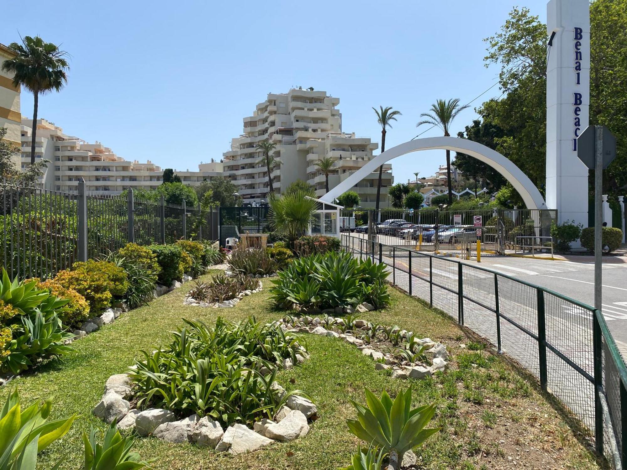 Benal Beach Apartamento Mountain View เบนัลมาเดนา ภายนอก รูปภาพ